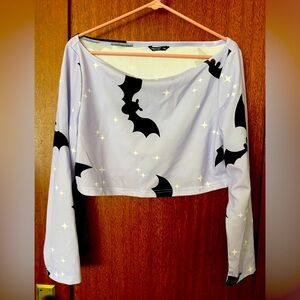 New! Never worn cropped bat shirt
